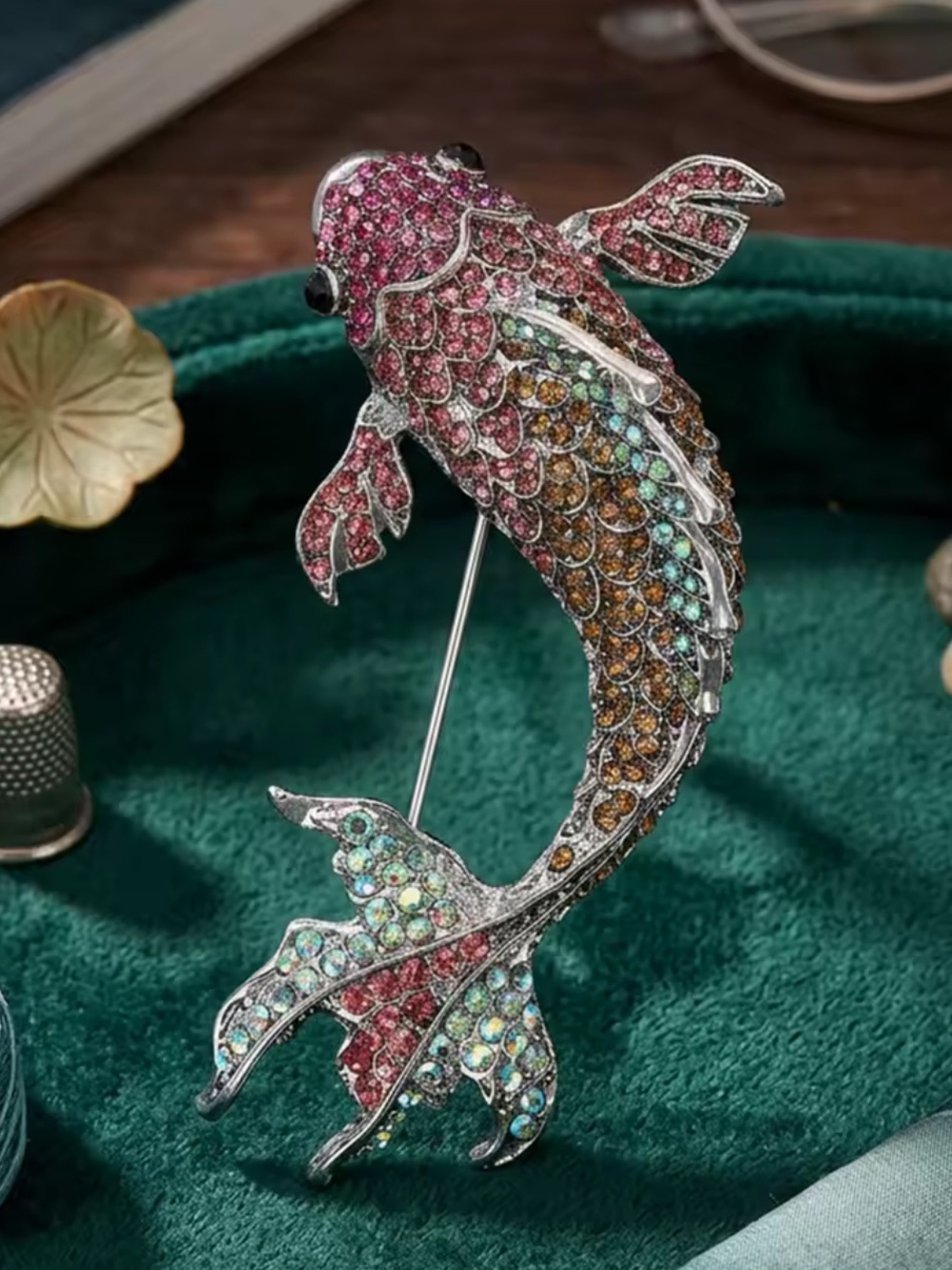 Luxurious Fish Pink Crystal Brooch
